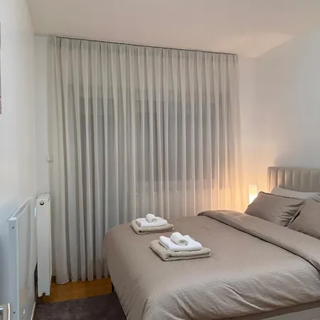 アパート Hogar Calido バニャ・ルカ